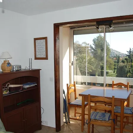 Daire Bord De Mer, Esterel